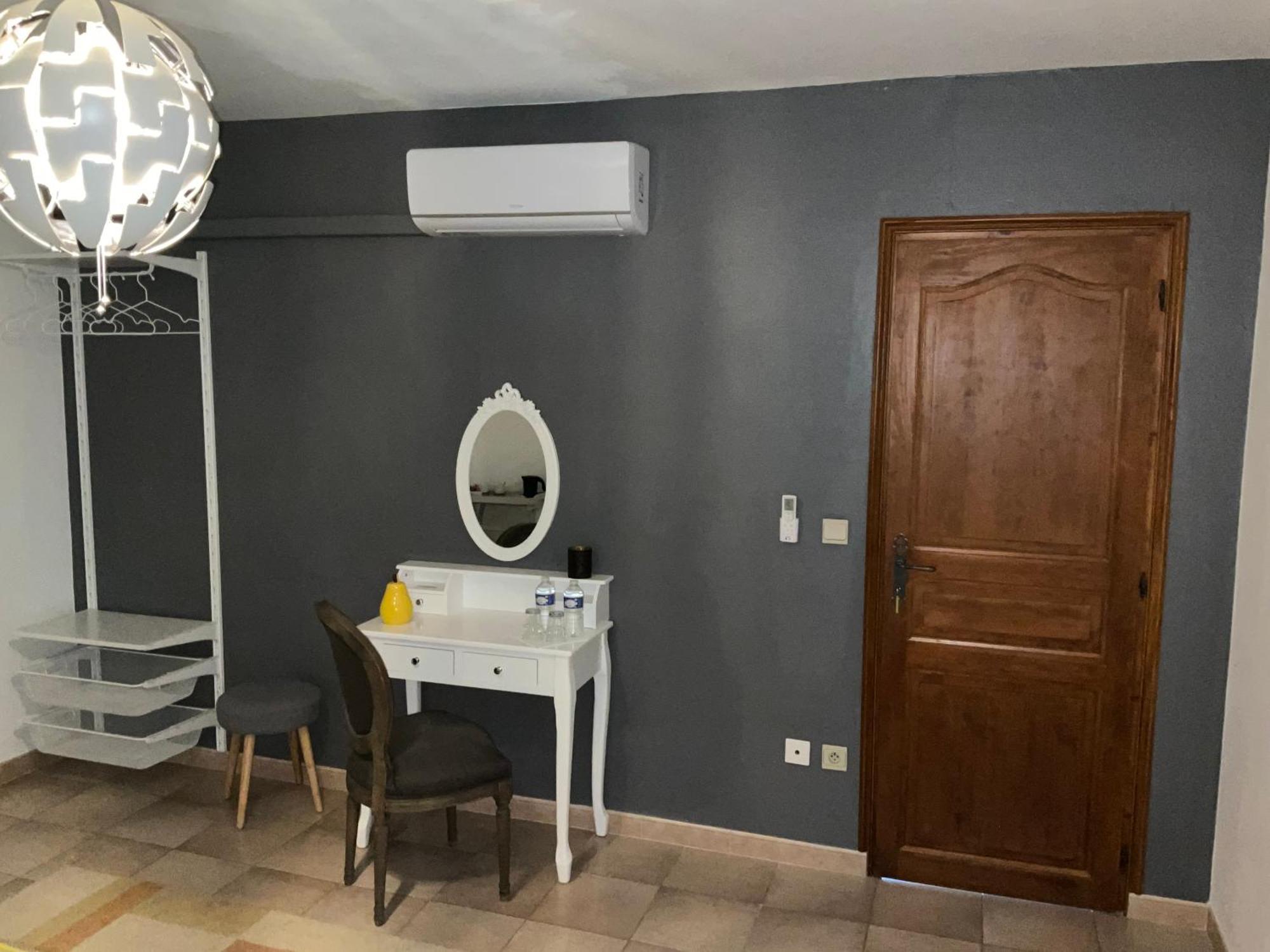 Number9 - Now With Air Conditioned Rooms Carlipa Extérieur photo
