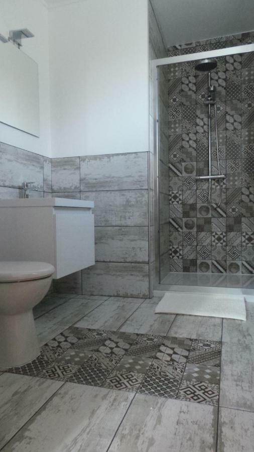 Number9 - Now With Air Conditioned Rooms Carlipa Extérieur photo
